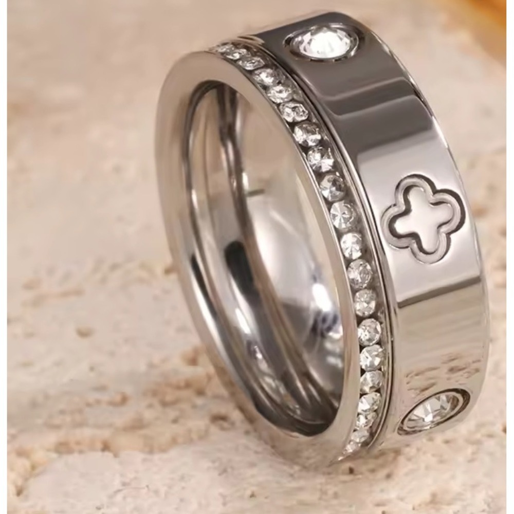 NEW BEAUTIFUL 18k WHITE GOLD PLATED CLOVER RING SET, CLOVER‎ RING, DIAMOND RING - Picture 2 of 10
